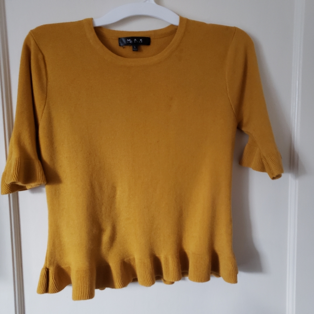 Ruffled hem sweater
